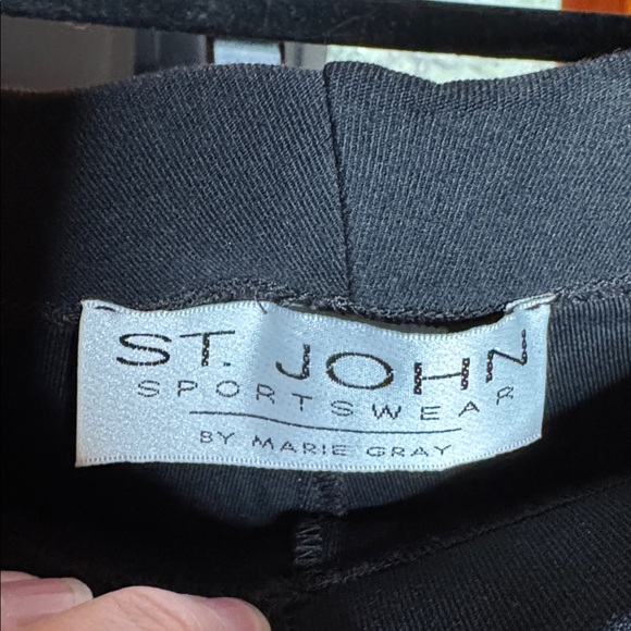 NWOT St. John Sport Black Skinny Leggings Gold Embroidered Logo Size Medium - Picture 3 of 8